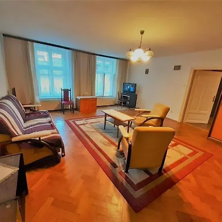 Let's Go Back To The Memories * Cracovie